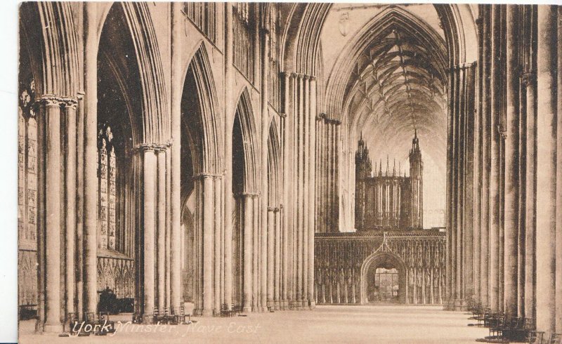 Yorkshire Postcard - York Minster - Nave East     ZZ3469