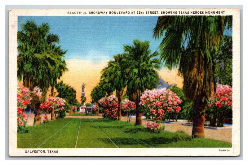 Broadway Boulevard Street View Galveston Texas TX  UNP Linen Postcard W20