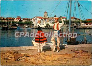 Modern Postcard St Jean de Luz (Pyr Atla) Basque Dancers Fandango