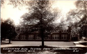 RPPC Elementary Bldg, Central State Teachers College Mt Pleasant MI Postcard V74