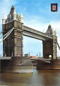 B103325 london tower bridge    uk
