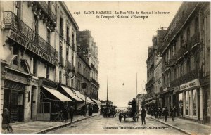 CPA St-NAZAIRE - La Rue Ville-es-Martin a la hauteur du Comptoir (250982)