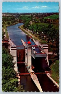 Hydraulic Lift Lock, Trent Canal, Peterborough Ontario, Aerial View Postcard #3