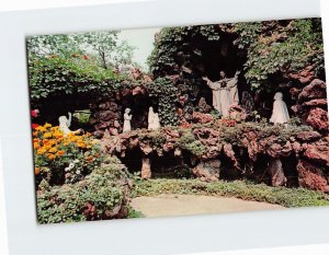 Postcard Christ at the Crest Grotto Shrine & Wonder Cave Wisconsin USA