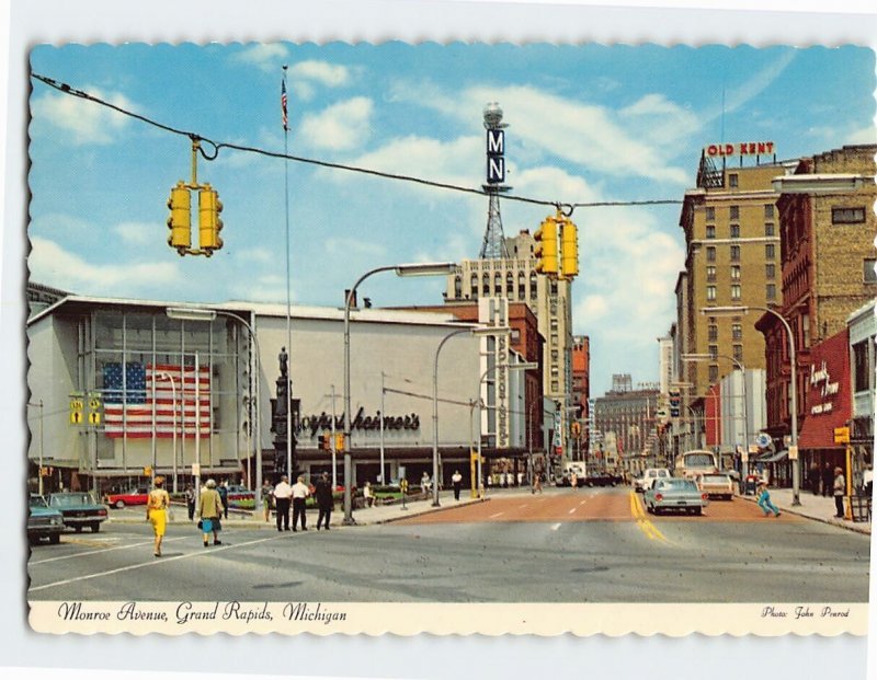 Postcard Monroe Avenue Grand Rapids Michigan USA