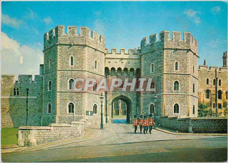 CPM Windsor Castle Henry VIII Gateway with a detachment of the Castle Guard 
