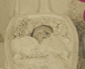 RPPC c1910 POST MORTEM Wake DEAD BABY Child WHITE COFFIN Casket PARLOR Funeral 
