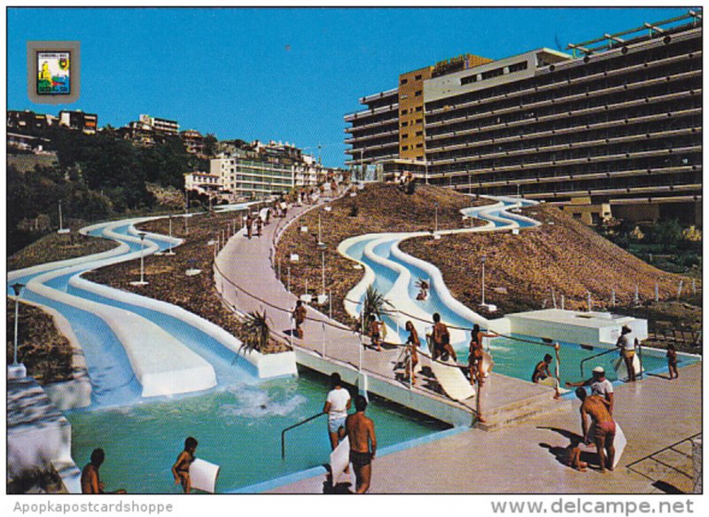 Italy Costa Del Sol Torremolinos Popular juego en el Bajondillo Swimming Pool