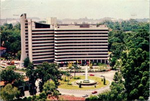 The Marco Polo Hotel Singapore Postcard 1976