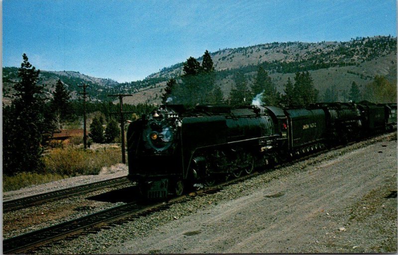 Trains Union Pacific Locomotive 8444 & 3985