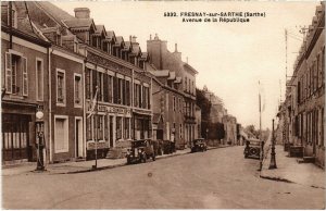 CPA FRESNAY-sur-SARTHE - Avenue de la République (112422)