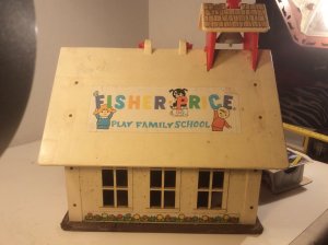 VINTAGE TOY 1971 FISHER PRICE SCHOOL HOUSE