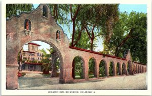 1920s RIVERSIDE CALIFORNIA MISSION INN SCENIC GATE POSTCARD 42-157