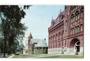 Burlington Vermont VT Vintage Postcard University of Vermont College Row