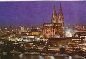 Germany Koeln Stadtblick mit Dom und Hauptbahnhof