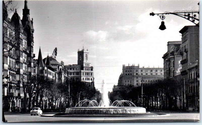 Postcard - Surtidor del Paseo de Gracia - Barcelona, Spain