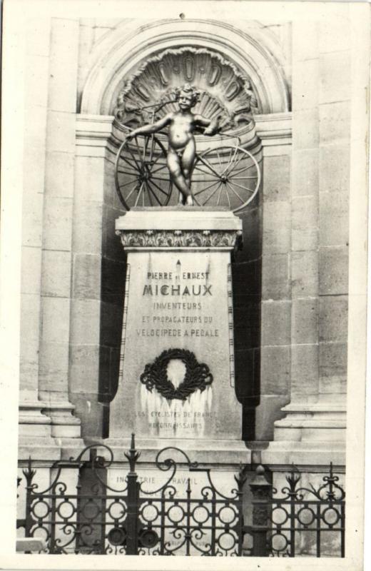 CPA Monument a Pierre Ernest MICHAUX (152670)