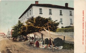 J15/ Sitka Alaska Postcard c1910 Eskimo Indian Curio Vendors  191