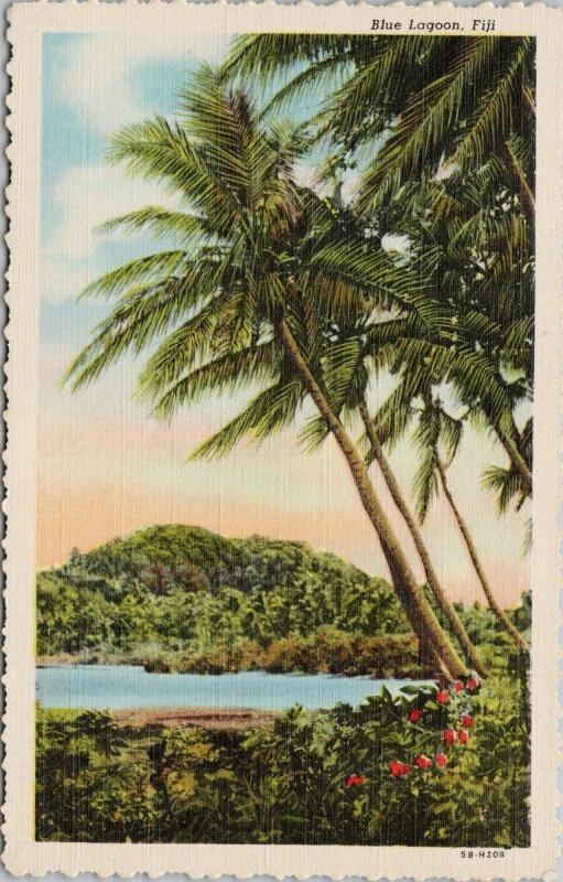 Blue Lagoon Fiji Huts Palm Trees UNUSED Vintage Linen Postcard D99