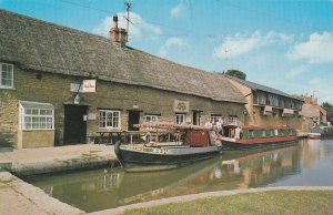 STOKE BRUERN, BOAT INN, GRAND UNION CANAL, Northamptonshire - Vintage POSTCARD