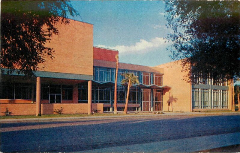 Postcard 1950s Arizona Tempe State College Memorial Union Petley AZ24-2680