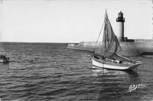 BR45871 ship bateaux la cotiniere ile d Oleron france 