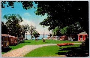 Barre Ontario Canada 1965 Postcard Lakeside Motor Court Motel
