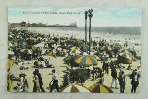 C.1910 Daily Crowds on the Beach, Ocean Park, Cal. Vintage Postcard P105