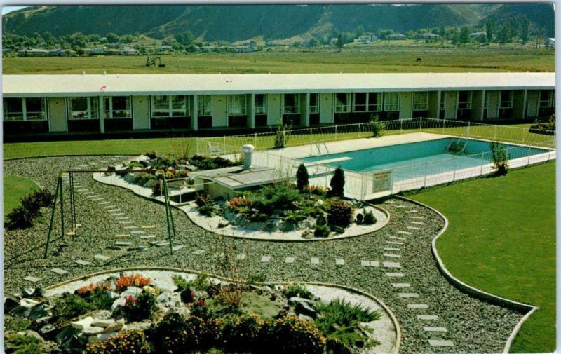 KAMLOOPS, British Columbia B.C.  Canada  DAVY CROCKET MOTEL  Roadside Postcard