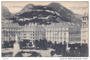 GRENOBLE , France , 00-10s ; La Place Victor Hugo et les Forts