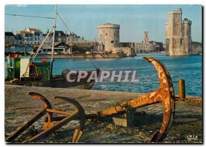 Modern Postcard La Rochelle (Ms. Ch) The entrance of the chain (right) and Sa...