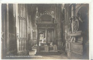 London Postcard - Queen Elizabeth's Tomb - Westminster Abbey - Real Photo TZ9079
