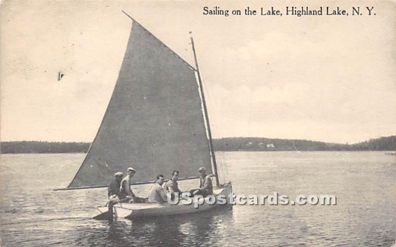 Sailing on the Lake - Highland Lake (Venoge, New York)