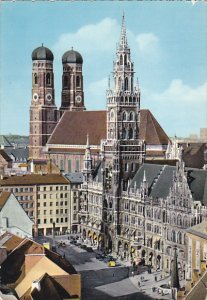 Germany Muenchen Rathaus und Frauentuermen