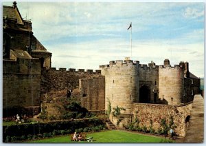 Postcard - The Gatehouse and Garden, Stirling Castle - Stirling, Scotland