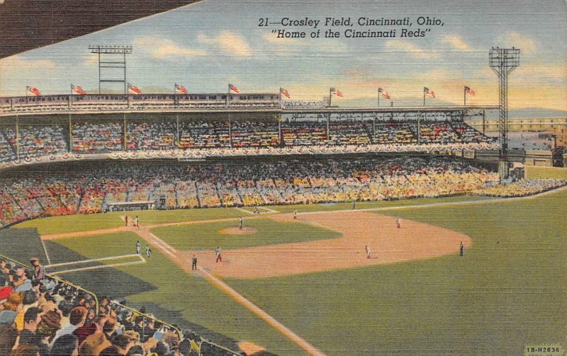 CROSLEY FIELD CINCINNATI OHIO BASEBALL REDS STADIUM POSTCARD c. 1940s