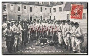 Old Postcard Militaria A Barracks L & # 39epluchage potatoes