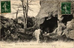 CPA Env. de NEMOURS - Rochers et Grotte pres du Pont de Bagneaux (249759)