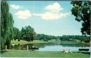 Postcard PARK SCENE Charlotte North Carolina NC AO3896