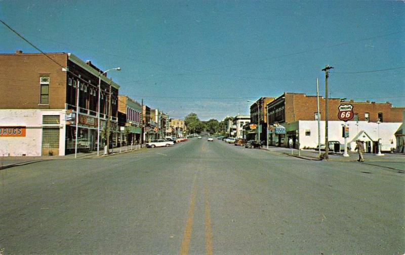 Nowata Oklahoma Cherokee Street Scene Vintage Postcard K58362