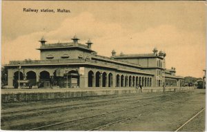 PC PAKISTAN, MULTAN, RAILWAY STATION, Vintage Postcard (b43245)