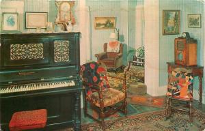 Abilene Kansas~Barttlett? & Cuniston? of Boston Piano~Eisenhower Home~1950s