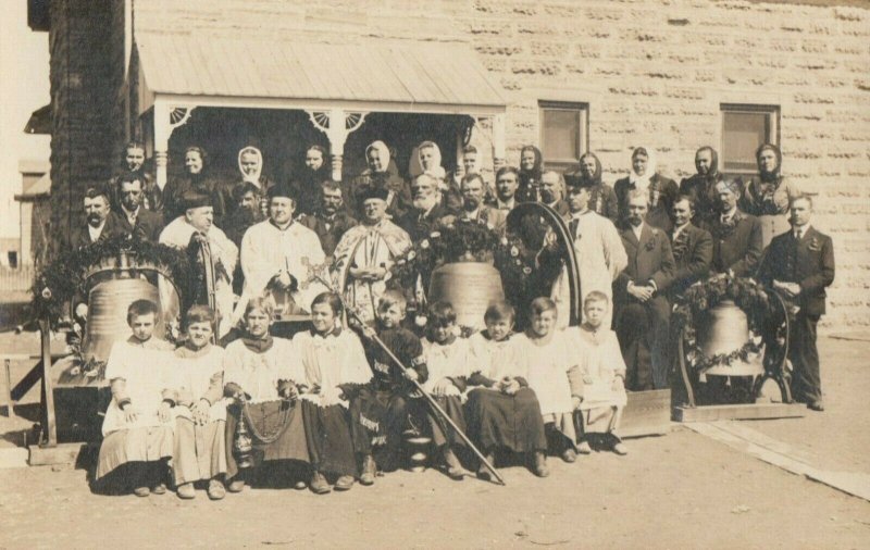 RP: OLMITZ , Kansas , 1900-10s ; Blessing of church Bells