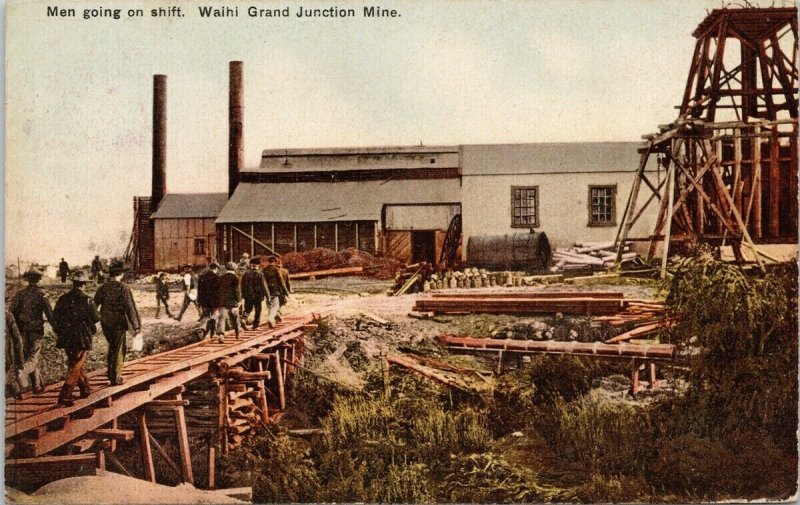 Waihi Grand Junction Mine NZ New Zealand Men Going To Work c1907 Postcard E69