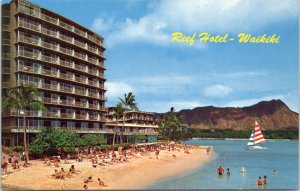 Postcard Hawaii - The Reef Hotel - beach view
