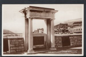 Devon Postcard - The Mayflower Stone, Plymouth     T2725