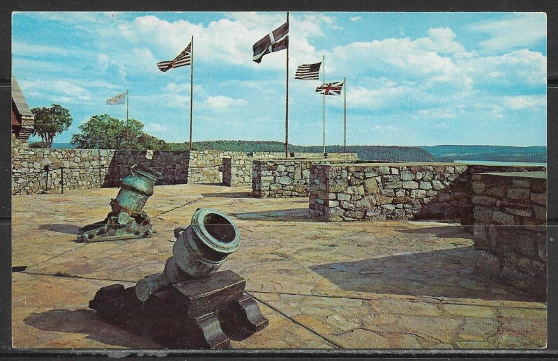 New York, Fort Ticonderoga - West Demi-Lune - [NY-532]