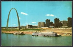 SS Admiral,Gateway Arch,St Louis,MO