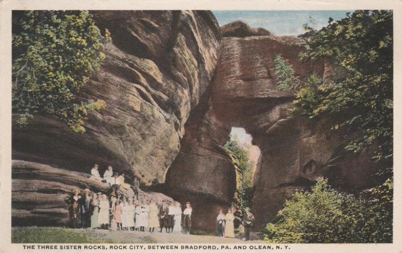 Crowd at Three Sister Rocks - Rock City Park, Olean NY, New York - DPO 1916 - WB