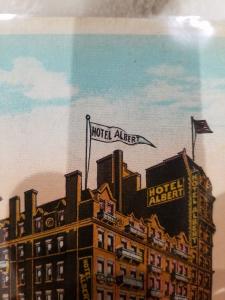 Antique/Vintage Postcard from New York, Hotel Albert